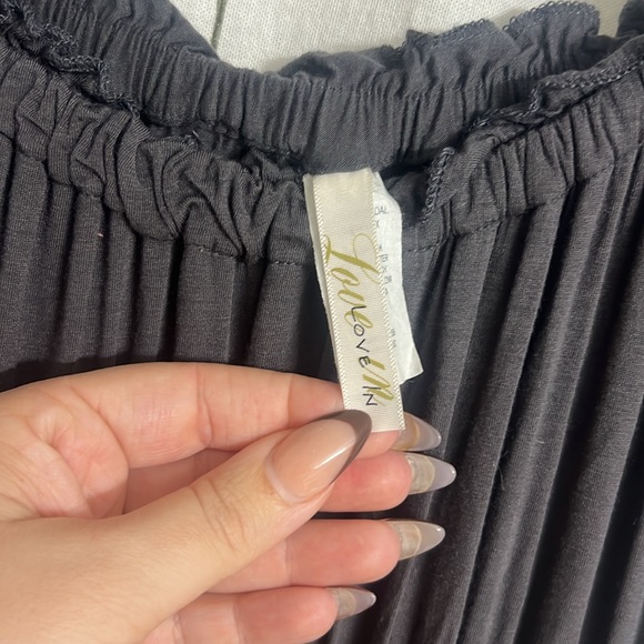 Boutique Dress - Picture 3 of 5